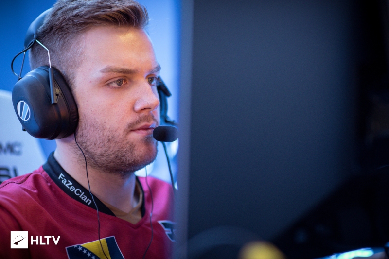 电竞比分Xiao8在TI14被淘汰后说：很难过，我又搞砸了，让大家看笑话了